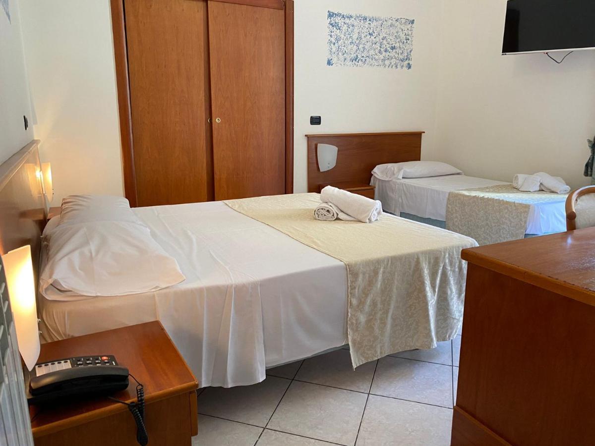 Hotel Eliseo Napoli Exterior photo